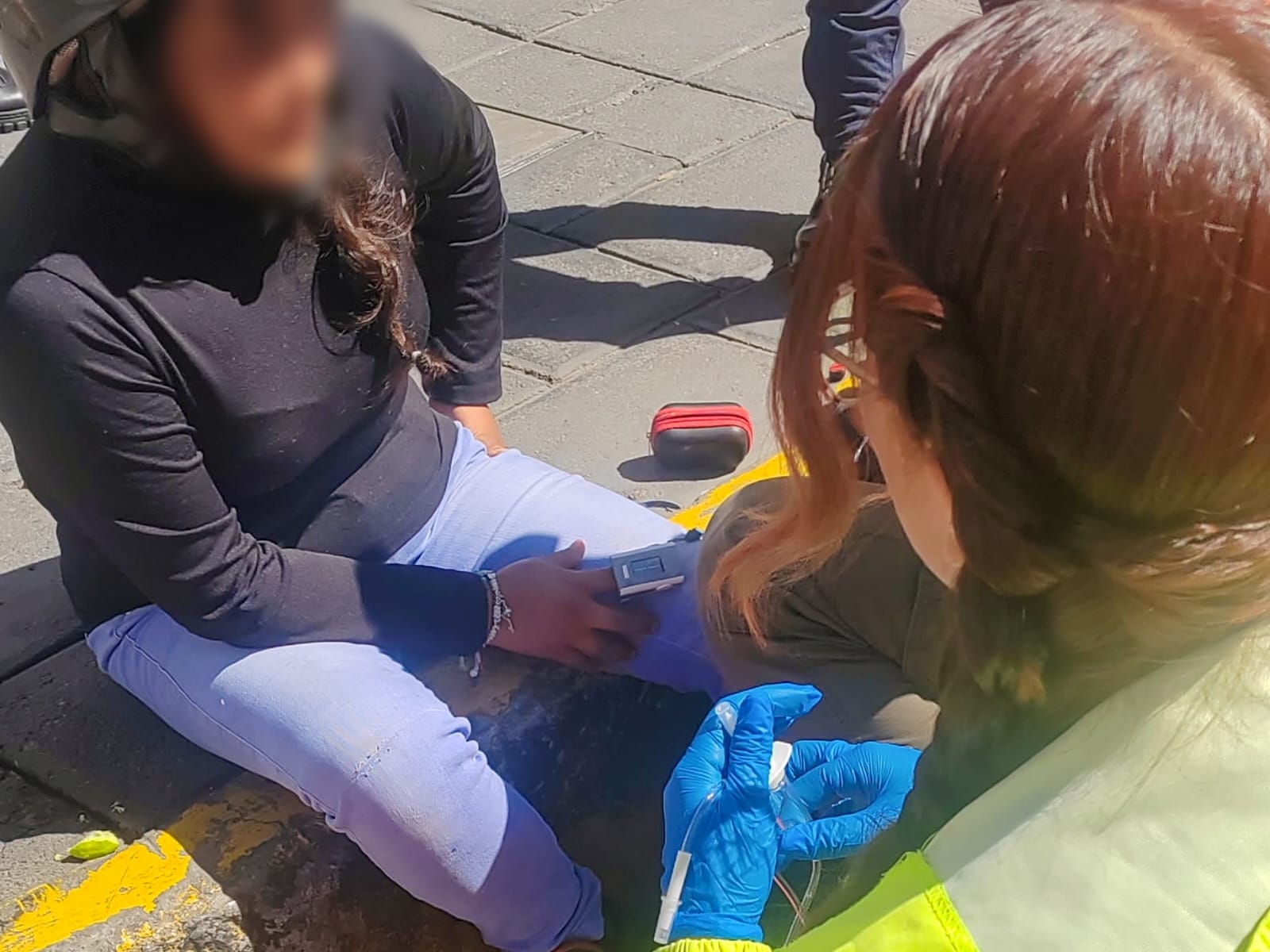 Policía Municipal y Protección Civil de Huamantla atienden con prontitud atropellamiento de mujer motociclista